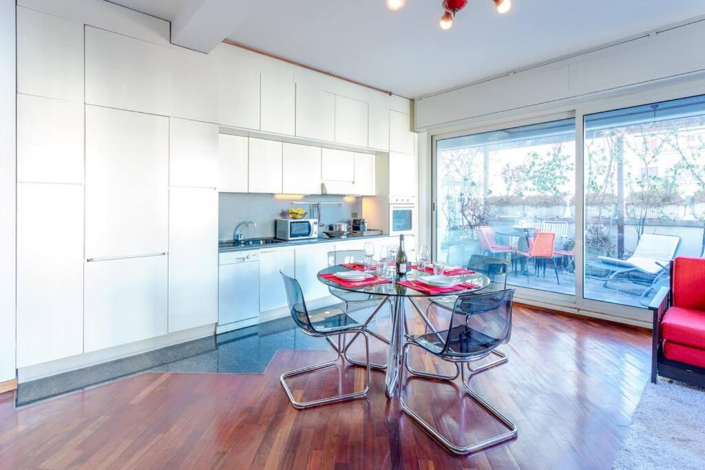 Appartamento Duomo 10 Min Luxury • Terrazzo • Wi-Fi • Netflix Milano Esterno foto