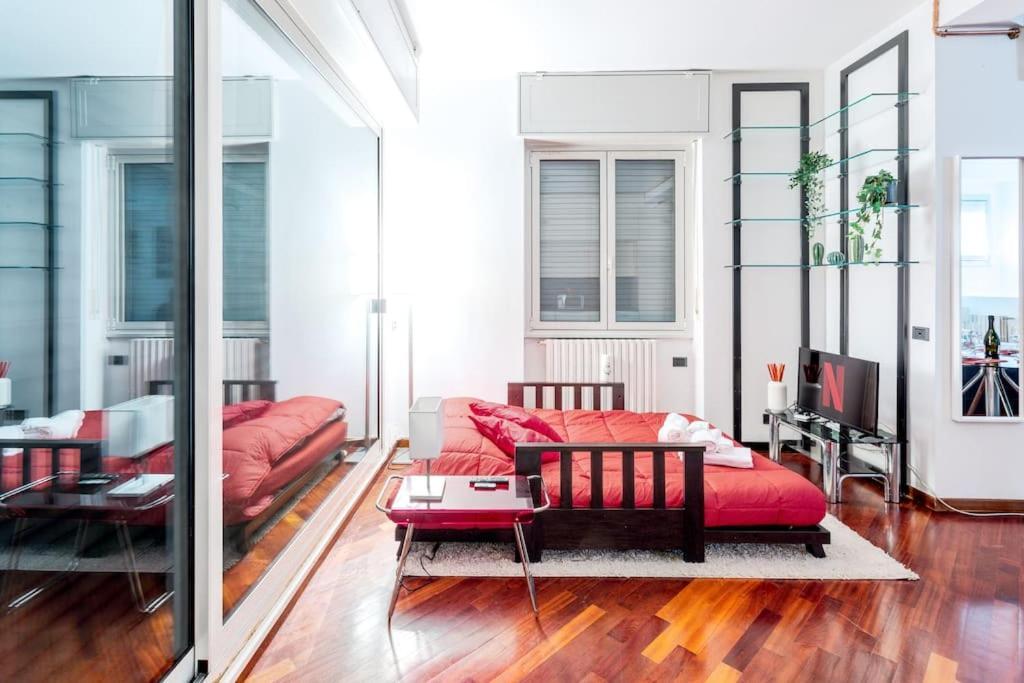 Appartamento Duomo 10 Min Luxury • Terrazzo • Wi-Fi • Netflix Milano Esterno foto